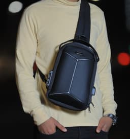 شنط كتف مع منفذ USB 1