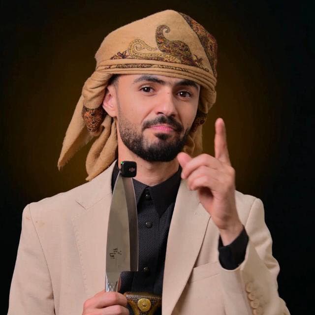 مستر مؤمن - شعار المتجر